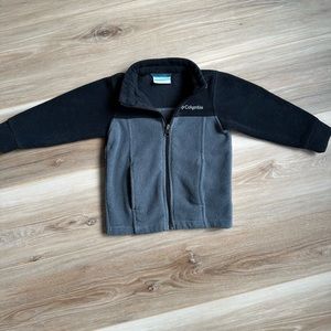 18-24m. Carter’s colorblock fleece jacket